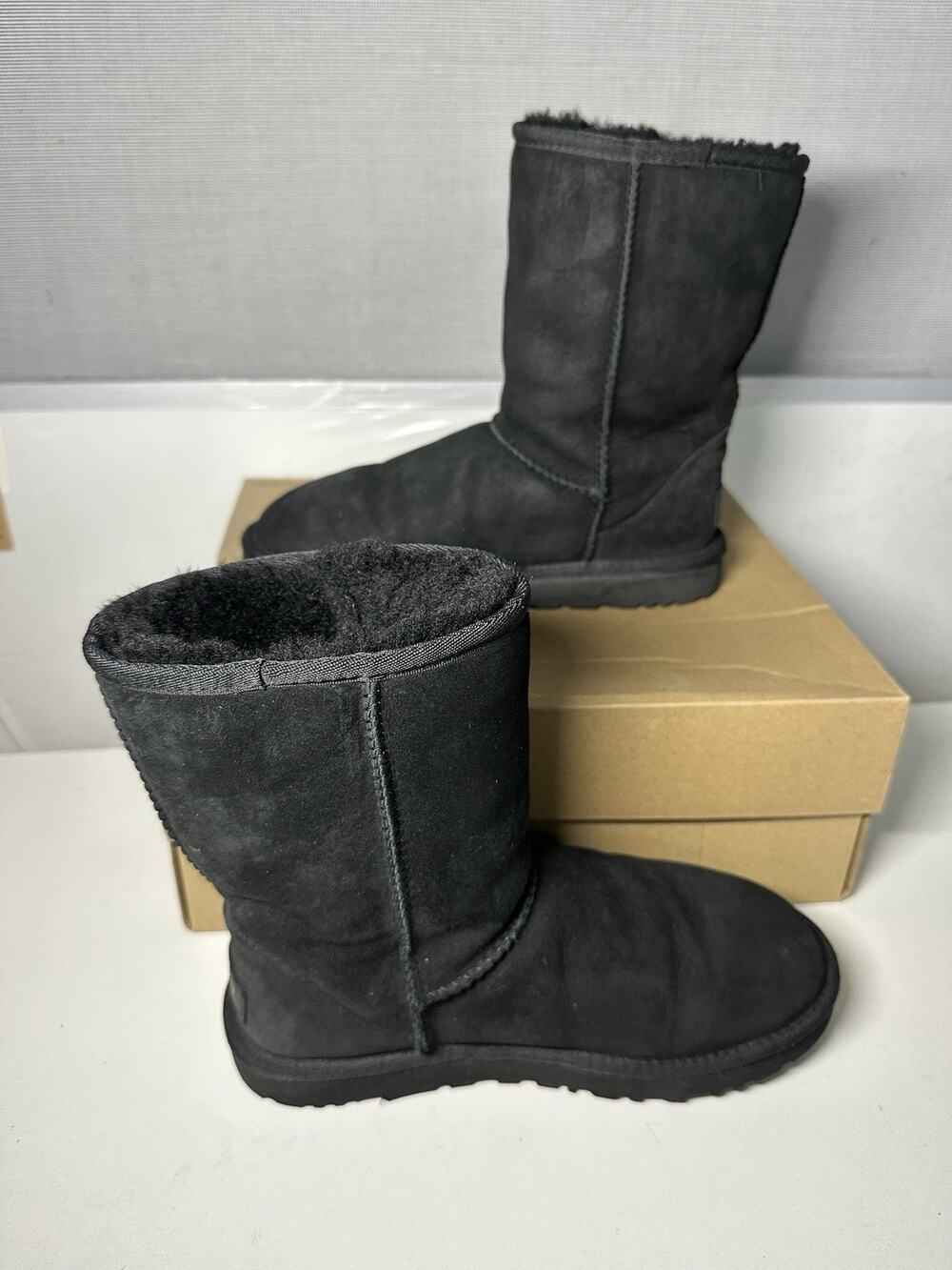 UGG Women's Classic Short Ii Boot Black Sz 7